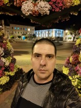 Night selfies: Auto, Portrait, Night Mode - f/2.2, ISO 1250, 1/25s - Huawei P40 Pro Long-term review