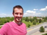 Selfie portrait samples, 6.2MP - f/2.4, ISO 100, 1/966s - Motorola Edge+ review