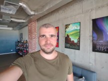 Selfies: Ultra-wide - f/2.4, ISO 688, 1/50s - Motorola Moto G 5G Plus review