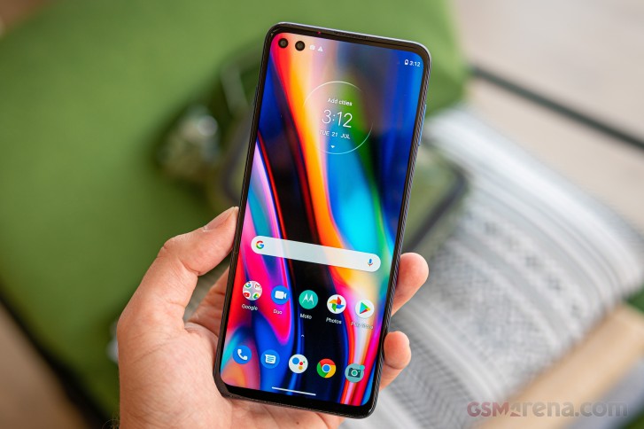 Motorola Moto G 5G Plus Review Design And Handling motorola-moto-g-5g-plus-review-design-and-handling