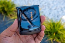 Camera UI on the Quick View display - Motorola Razr 5G hands-on review