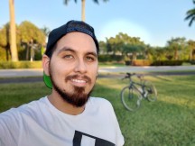 Selfie samples: Portrait mode - f/2.5, ISO 100, 1/649s - Oneplus 8 hands-on review