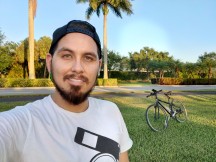 Front facing camera selfies - f/2.5, ISO 100, 1/678s - Oneplus 8 Pro Hands On review