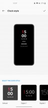 Customizing: Clock - OnePlus Nord review