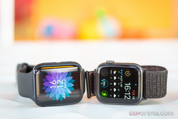 The Oppo Watch isn't bad, but it does look like an Apple Watch