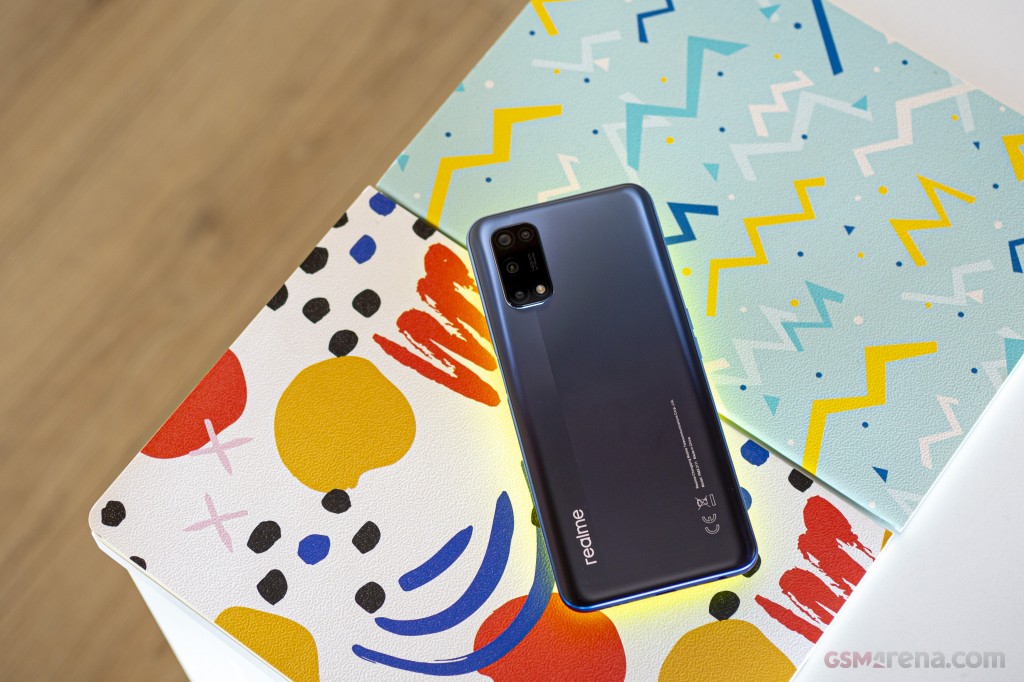 Realme 7 5G pictures, official photos