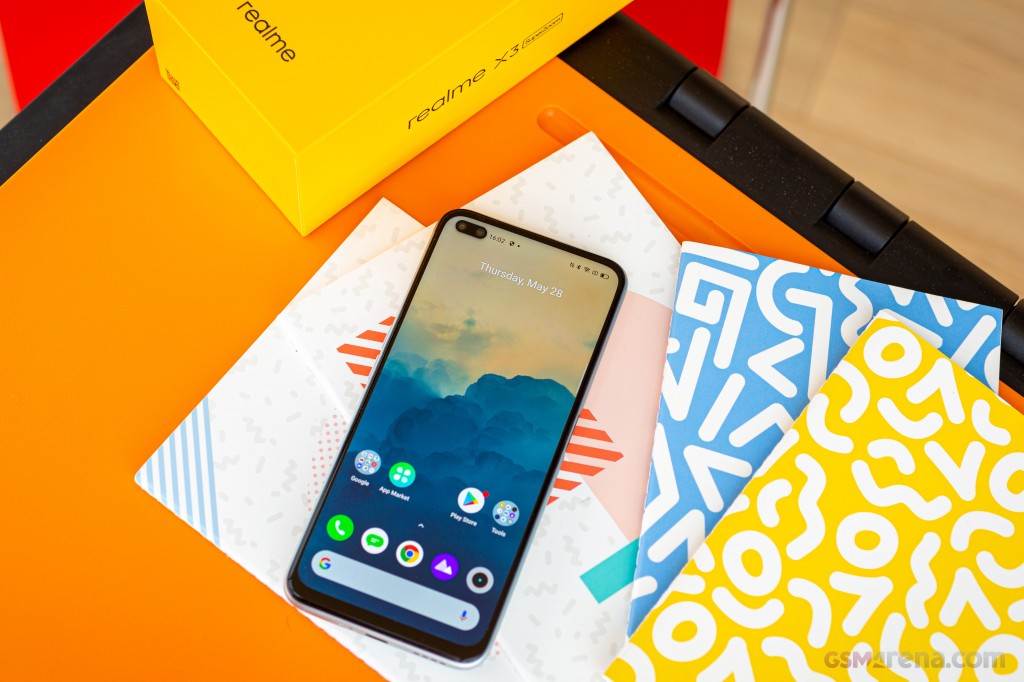Realme X3 SuperZoom pictures, official photos