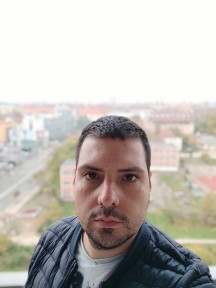 Selfie samples, day and night, Portrait Mode off/on - f/2.2, ISO 100, 1/334s - Xiaomi Redmi Note 9 Pro long-term review