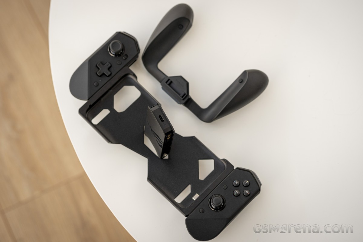 ASUS ROG Kunai 3 Gamepad & TwinView Dock 3 review: Kunai 3 Gamepad