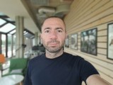 Selfie portraits, 8MP - f/2.2, ISO 64, 1/100s - Samsung Galaxy A21s review