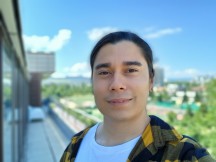 Selfie portrait samples - f/2.2, ISO 64, 1/294s - Samsung Galaxy A31 review