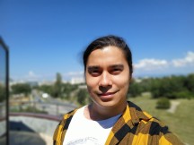 Selfie portrait samples - f/2.2, ISO 64, 1/1851s - Samsung Galaxy A31 review