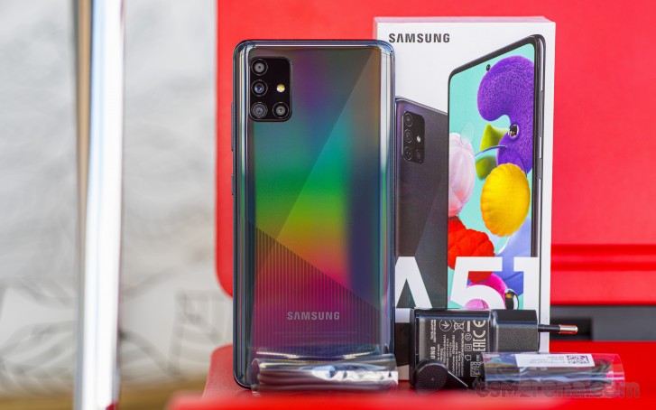 Samsung galaxy a51 завис на заставке и не включается