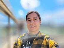 Main 12MP camera selfie portrait samples - f/1.8, ISO 40, 1/1179s - Samsung Galaxy Z Fold2 review