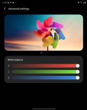 Display settings and color profiles - Samsung Galaxy Z Fold2 review