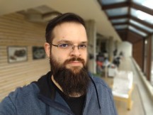 Portrait mode selfies: different intensities and lighting - f/2.0, ISO 50, 1/169s - Sony Xperia 10 II review