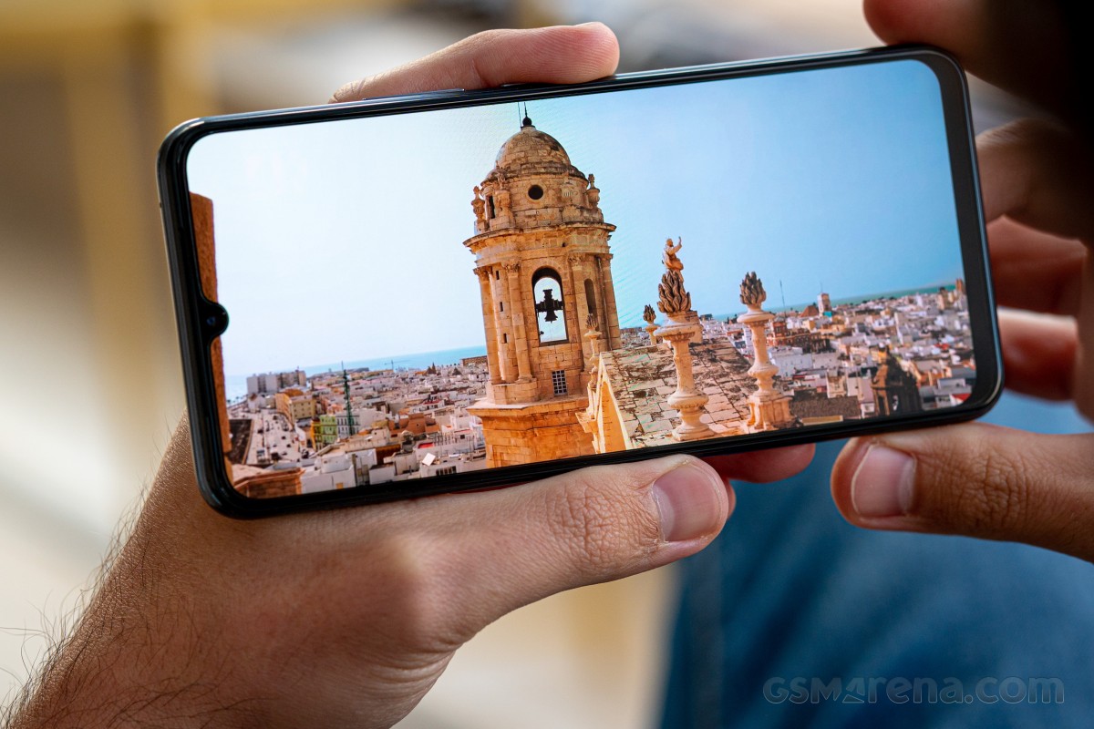 oppo reno 3 vs vivo v20 se