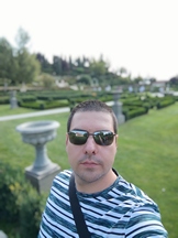 Selfies, daytime, portrait mode off/on - f/2.3, ISO 50, 1/875s - Xiaomi Mi 10 Pro long-term review