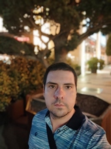 Selfies, nighttime, portrait mode off/on - f/2.3, ISO 752, 1/14s - Xiaomi Mi 10 Pro long-term review