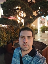 Selfies, nighttime, portrait mode off/on - f/2.3, ISO 730, 1/14s - Xiaomi Mi 10 Pro long-term review