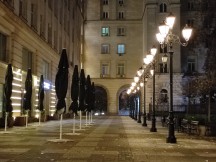 Low-light 2x zoom samples: Normal - f/1.9, ISO 1417, 1/17s - Xiaomi Mi 10T Lite 5G review