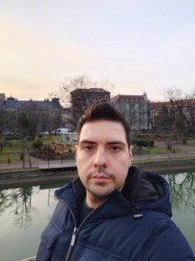 Selfies, day and night, Portrait Mode off/on - f/2.0, ISO 193, 1/100s - Xiaomi Mi Note 10 long-term review