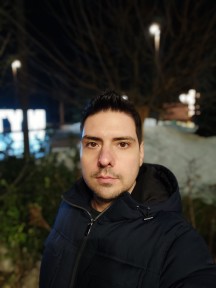 Selfies, day and night, Portrait Mode off/on - f/2.0, ISO 483, 1/25s - Xiaomi Mi Note 10 long-term review