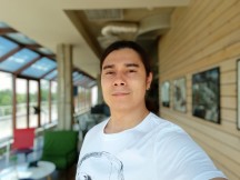 Selfie samples: Portrait - f/2.2, ISO 100, 1/129s - Xiaomi Redmi Note 9 review