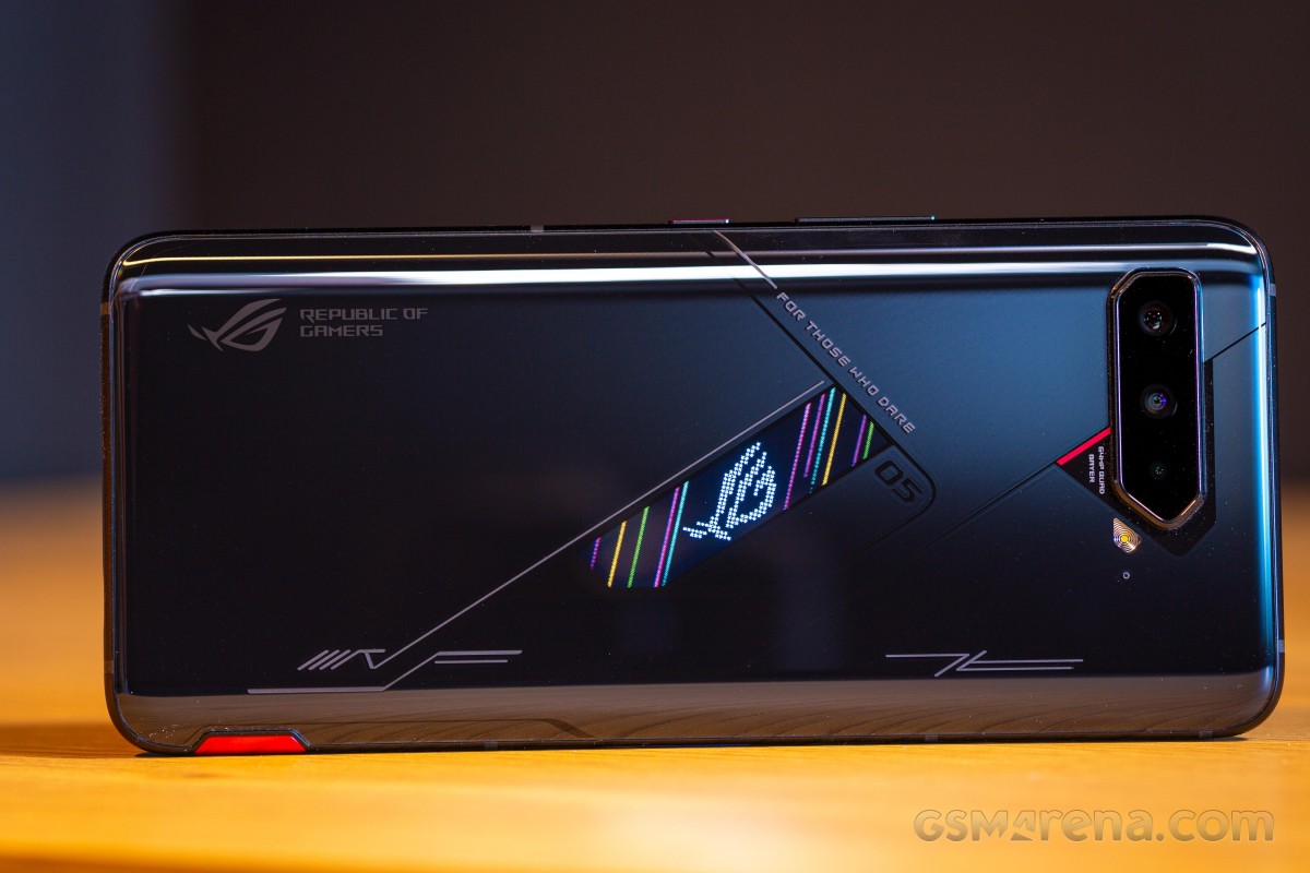 Asus ROG Phone 5s Pro hands-on review - GSMArena.com tests