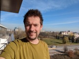 Selfie samples - f/2.0, ISO 40, 1/2331s - Google Pixel 6 review