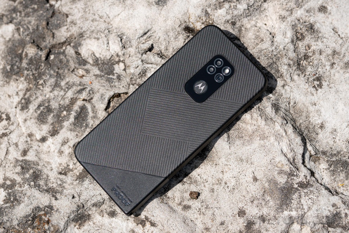 Motorola Defy (2021) review