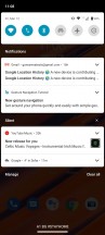 Home screen, grouped notifications and general settings menu - Motorola Moto G10  review