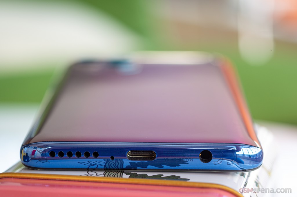 Motorola Moto G100 pictures, official photos