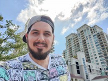 Selfie samples - f/2.5, ISO 125, 1/5214s - OnePlus 9 review