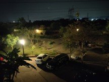 Auto vs Nightscape main camera - f/1.8, ISO 16000, 1/9s - OnePlus 9R hands-on review