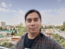 Selfies: Normal - f/2.4, ISO 102, 1/153s - Oppo Reno6 5G review