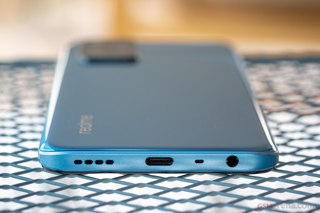 Realme 8 5G pictures, official photos