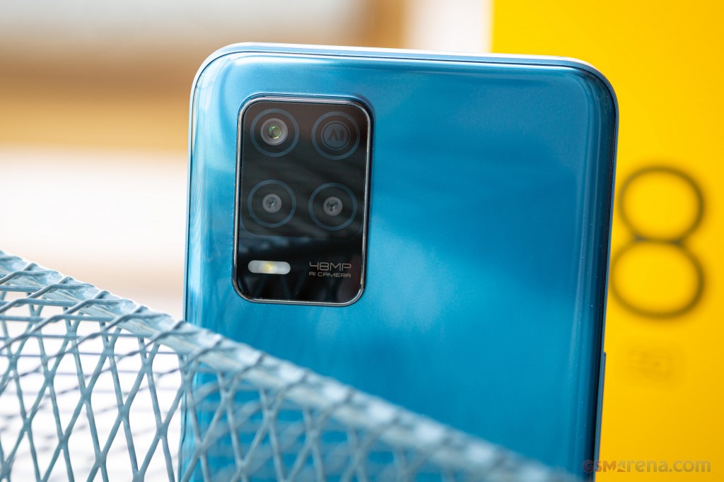 Realme 8 5G pictures, official photos