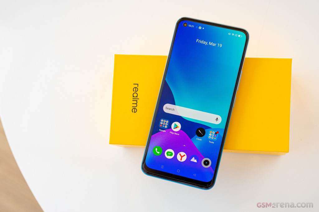 Realme 8 Pro pictures, official photos