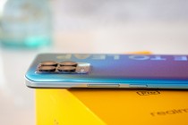 The sides of the Realme 8 Pro - Realme 8 Pro review