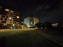 Low-light samples, ultra wide camera, Night mode - f/2.3, ISO 7001, 1/17s - Realme GT Master review