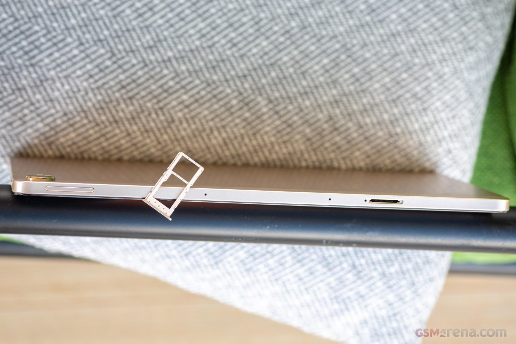 Realme Pad pictures, official photos