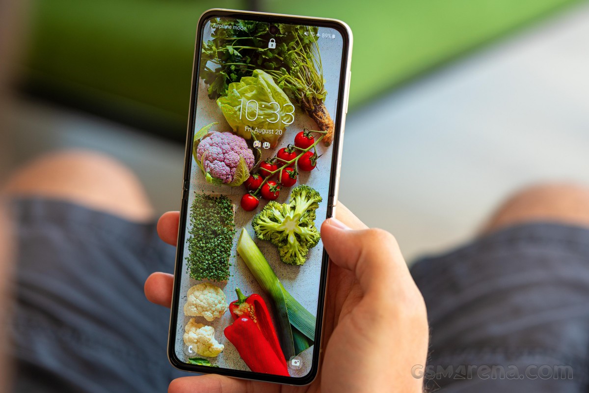 Samsung Galaxy Z Flip3 5G review -  tests