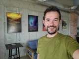 Selfie samples, Portrait mode - f/2.4, ISO 250, 1/100s - Samsung Galaxy Z Flip3 5G review