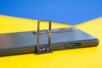 Hybrid microSD slot - Sony Xperia 1 III review