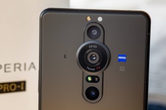 Xperia Pro-I main camera dual aperture: f/2.0 - Sony Xperia Pro-I review