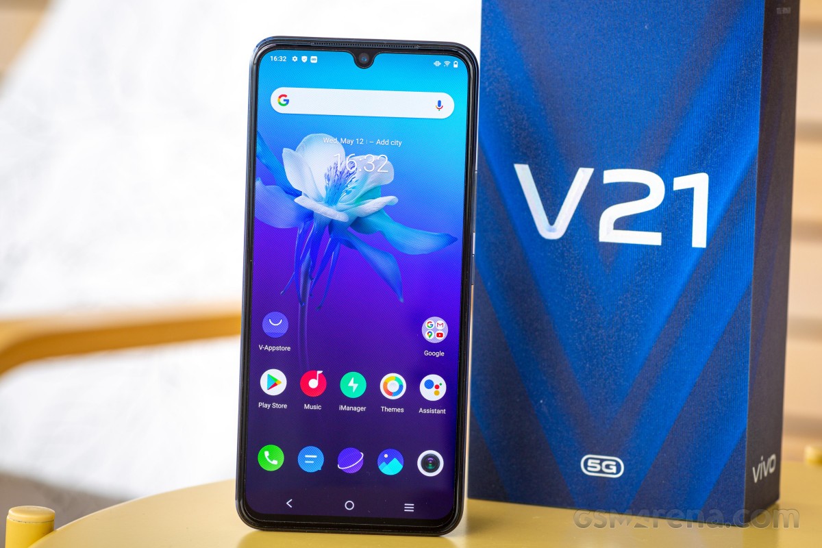 Vivo V21 Review — One For The Selfie Lovers –