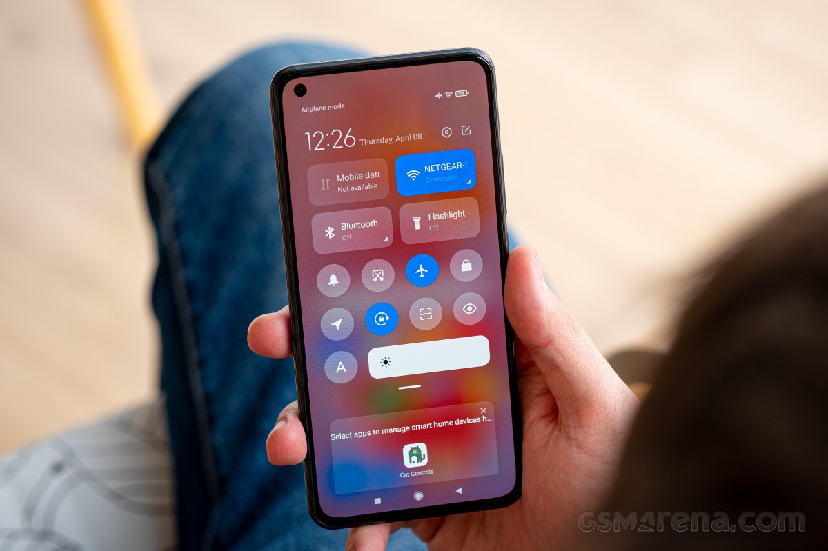 Xiaomi 11 Lite 5G NE review: Light and easy - GadgetMatch