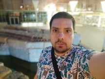Selfies, day and night, Portrait mode off and on - f/2.2, ISO 812, 1/10s - Xiaomi Mi 11 long-term review