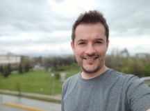 Selfie samples, Portrait mode - f/2.3, ISO 50, 1/1226s - Xiaomi Mi 11 Ultra review